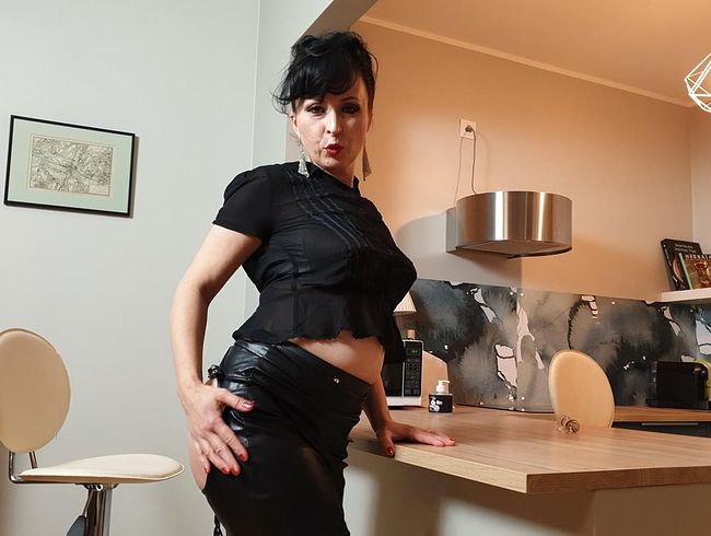wanilianna Porno Video: ana*dil*o und spri**en