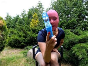 wanilianna Porno Video: Stockinghead schlägt zurück